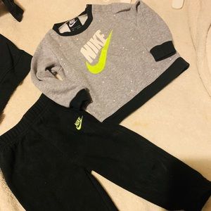 Nike 2T toddler set